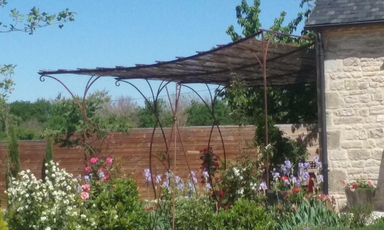 לינה וארוחת בוקר Altillac Le Mazet D'Olt מראה חיצוני תמונה